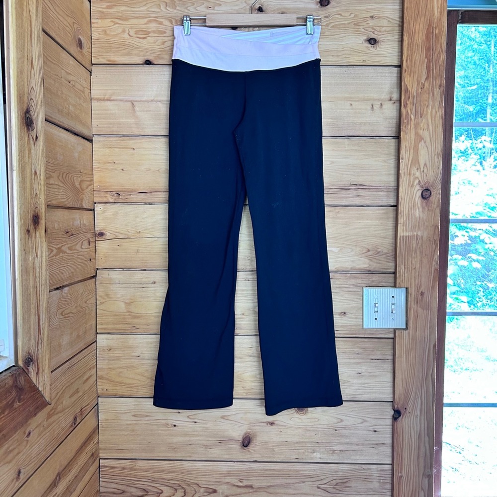 Groove Pant Crossover V-Waist Leggings Women Medium Black Pink Lululemon